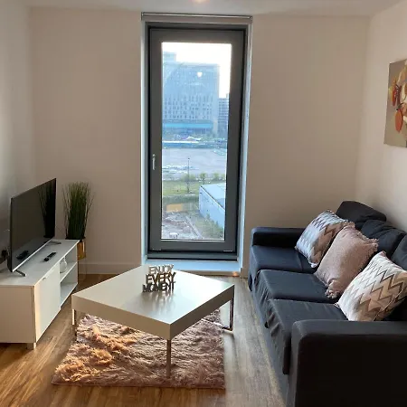 1 Bedroom Lovely Apartment In Salford Quays Free Street Parking Subject To Availability Manchester Exterior photo
