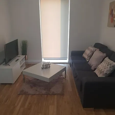 1 Bedroom Lovely Apartment In Salford Quays Free Street Parking Subject To Availability Manchester Exterior photo