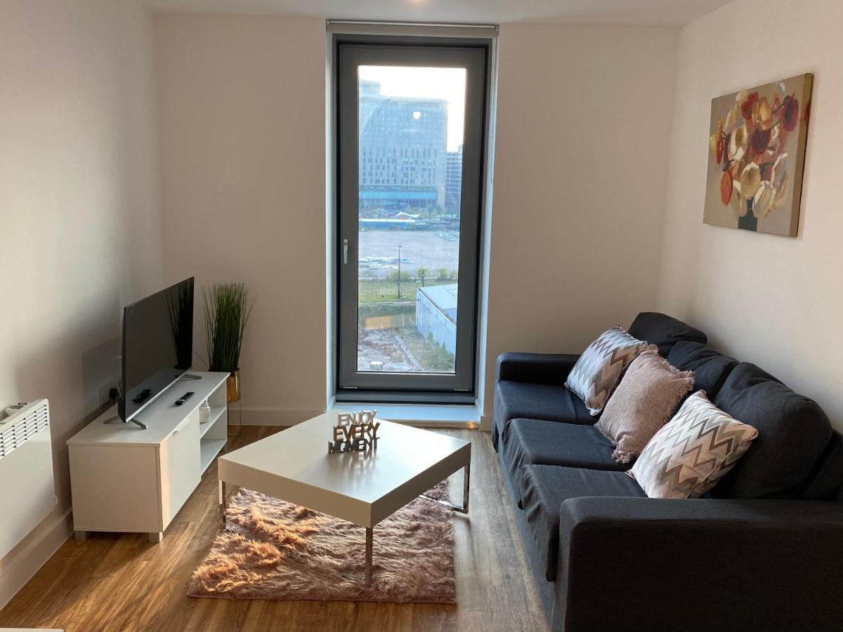 1 Bedroom Lovely In Salford Quays Free Street Parking Subject To Availability * Manchester