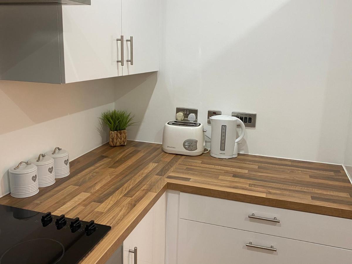 1 Bedroom Lovely In Salford Quays Free Street Parking Subject To Availability Apartment