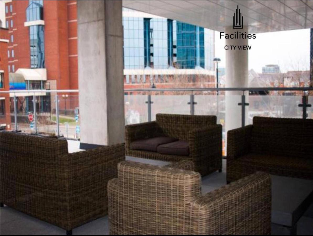 Apartment 1 Bedroom Lovely In Salford Quays Free Street Parking Subject To Availability *