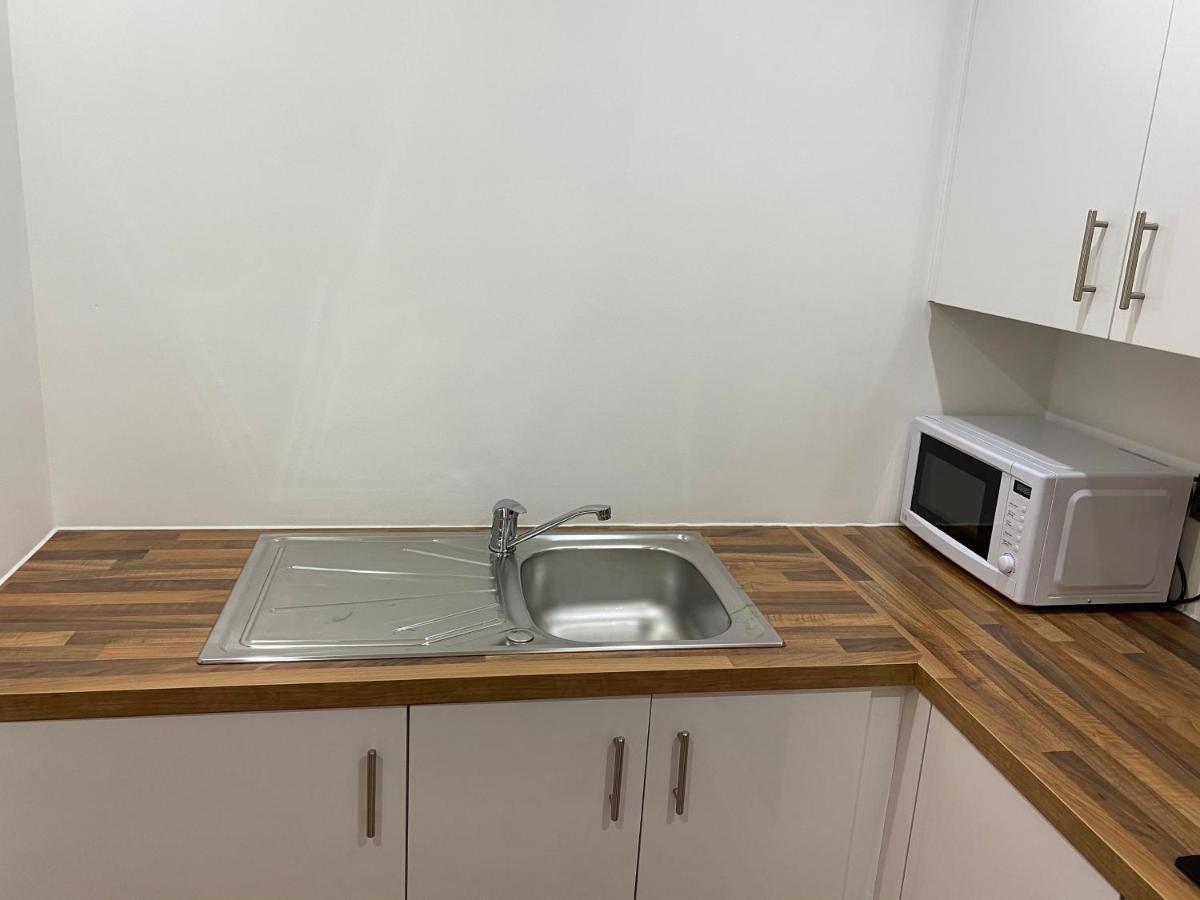 1 Bedroom Lovely In Salford Quays Free Street Parking Subject To Availability Апартаменты Манчестер